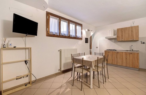 Gorra Apartment | Apartment 'Casa chicken - mare, monti e bikers' with Mountain View, Shared Pool, Garden & Wi-Fi