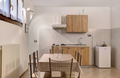 Gorra Apartment | Apartment 'Casa chicken - mare, monti e bikers' with Mountain View, Shared Pool, Garden & Wi-Fi