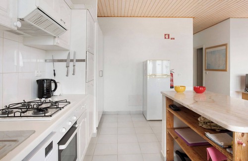 Canico Apartment | Apartment 'Casa Conny' with Sea View, Balcony and Wi-Fi