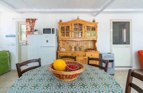 Noto Apartment | Apartment 'Casa Fenicottero Longarini' with Private Terrace, Wi-Fi and Air Conditioning