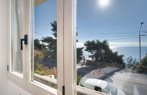 Ospedaletti Apartment | Apartment 'Casa Vacanza Sogno' with Wi-Fi