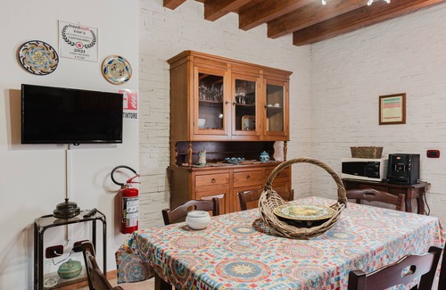 Sciacca Apartment | Apartment 'Casa Vacanze 4 Pileri - Marchese' with Mountain View, Shared Pool and Wi-Fi