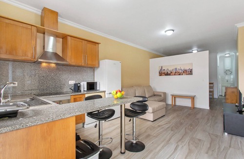 Machico Apartment | Apartment 'Casa Viva' with Sea View, Shared Terrace and Wi-Fi