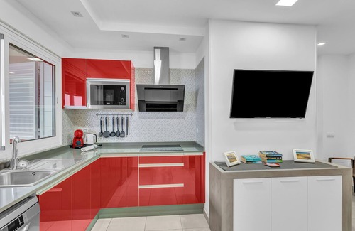 San Fernando Apartment | Apartment 'Casarossa' with Private Garden and Wi-Fi