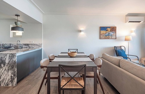 Cascais Apartment | Apartment 'Cascais Bay Terrace II' with Sea View & Wi-Fi