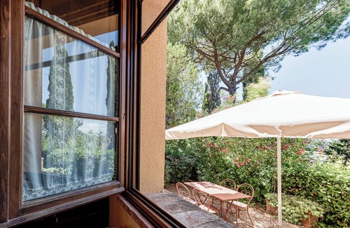 San Miniato Apartment | Apartment 'Cavallino' with Shared Pool, Shared Garden and Wi-Fi