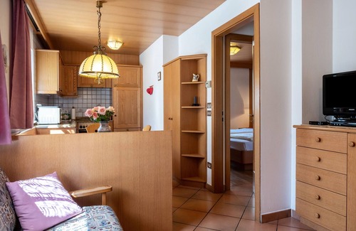 Canazei Apartment | Apartment "Cesa Soramurat 9" with Mountainview, Wi-Fi & Shared Garden