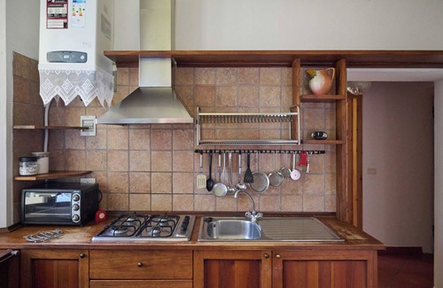 Gavorrano Apartment | Apartment 'Cesari' with Shared Garden