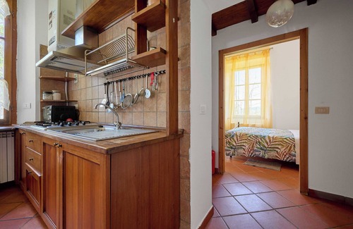 Gavorrano Apartment | Apartment 'Cesari' with Shared Garden