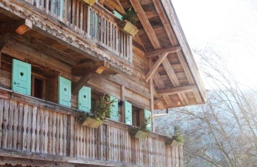 Abondance Apartment | Apartment 'Chalet Cépage - 14 Pers' with Mountain View, Private Terrace and Wi-Fi