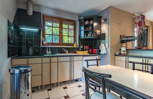 Juvinas Apartment | Apartment 'Chataigniers' with Mountain View, Private Pool and Wi-Fi