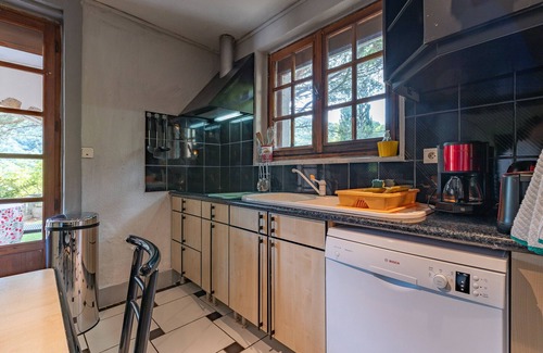 Juvinas Apartment | Apartment 'Chataigniers' with Mountain View, Private Pool and Wi-Fi