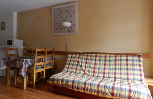 Ristolas Apartment | Apartment 'Chez Bérangère Au Chalet De Segure' with Mountain View, Shared Garden and Wi-Fi