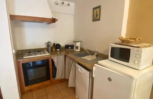 Ristolas Apartment | Apartment 'Chez Bérangère Au Chalet De Segure' with Mountain View, Shared Garden and Wi-Fi