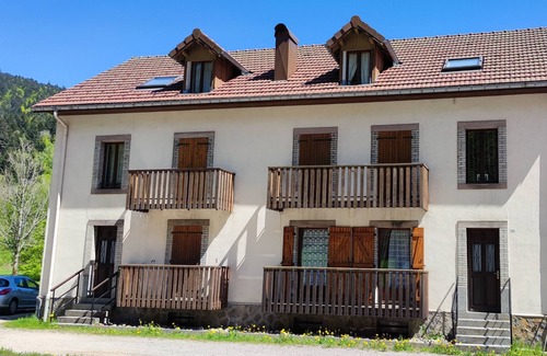 La Bresse Apartment | Apartment close to outdoor activities, in a quiet, peaceful location.