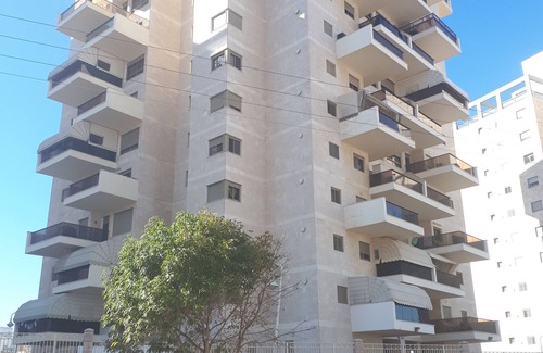 Ashdod Apartment | Apartment Close to the marina and shopping center