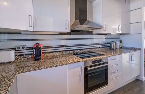 Vinaros Apartment | Apartment 'Cobysol' with Sea View, Wi-Fi and Air Conditioning