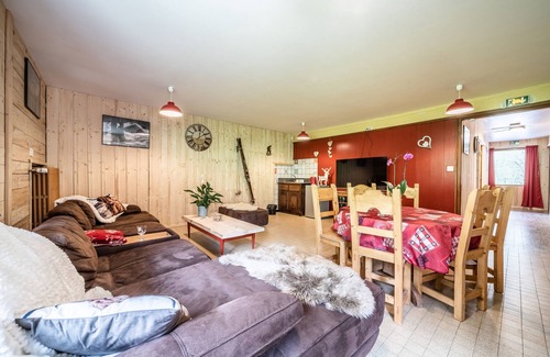Abondance Apartment | Apartment 'Coeur De Charmy' with Mountain View, Private Terrace and Spa