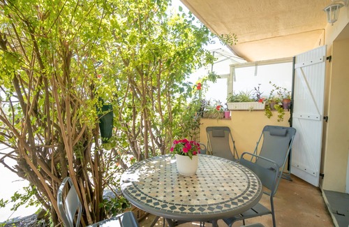 Serra-di-Ferro Apartment | Apartment 'Corse' with Balcony and Wi-Fi