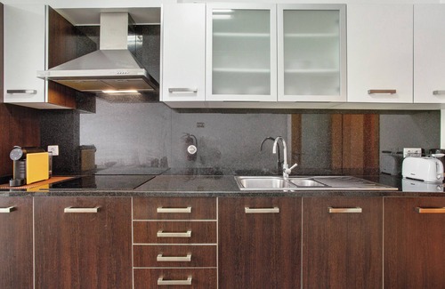 Canico Apartment | Apartment Costa Avila 2 with Sea View, Balconies & Wi-Fi