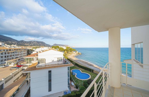 Altea Apartment | Apartment Costa Bella close to the Beach with Shared Pool & Wi-Fi
