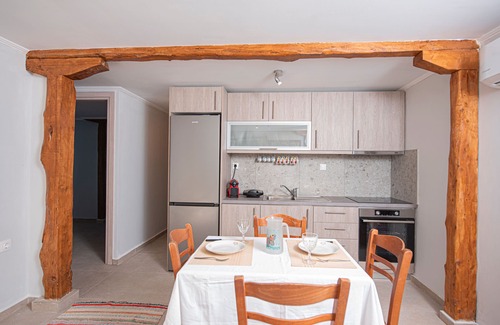 Vournikas Apartment | Apartment 'Cosy' with Wi-Fi and Air Conditioning