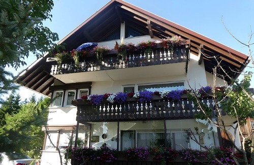 Wasserburg Apartment | Apartment 'Diepold' with Mountain View, Shared Garden and Wi-Fi
