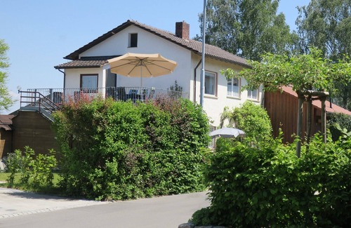 Dingelsdorf Apartment | Apartment 'D3, 40qm' with Private Garden and Wi-Fi