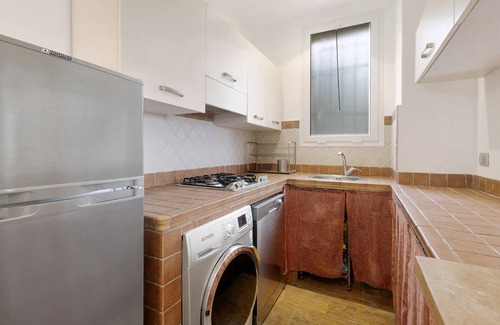 Vezzi Portio Apartment | Apartment 'Da Save' with Private Garden