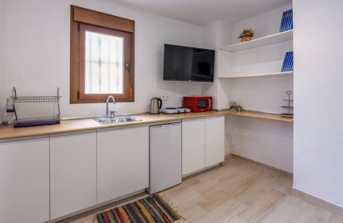 Albunuelas Apartment | Apartment "De Adela" with Wi-Fi