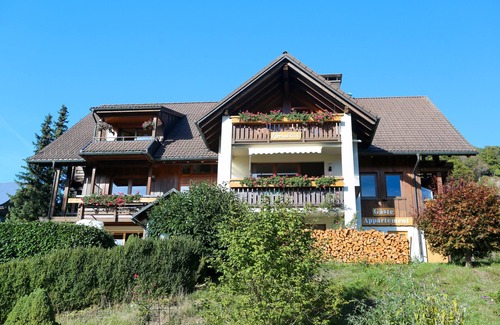 Bernau Apartment | Apartment 'Ferienwohnung Tanne' with Mountain View, Balcony and Wi-Fi