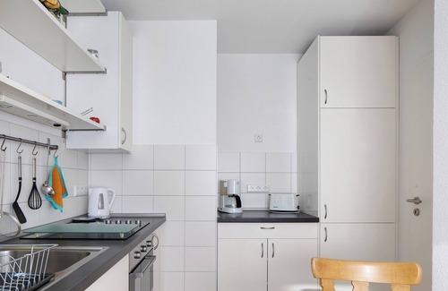 Stuhlinger-Eschholz Apartment | Apartment 'Ardoma' with Balcony and Wi-Fi