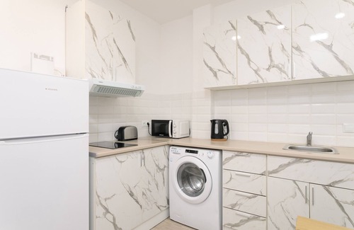 Alicante Apartment | Apartment 'De Los Rios' with Wi-Fi and Air Conditioning