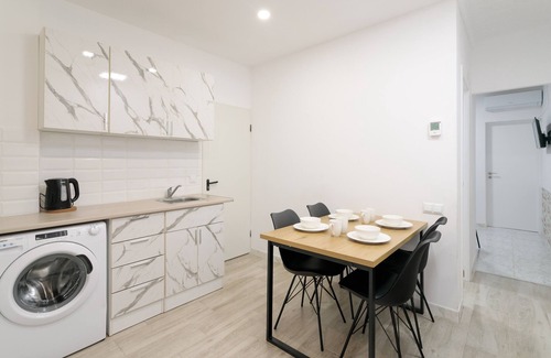 Alicante Apartment | Apartment 'De Los Rios' with Wi-Fi and Air Conditioning