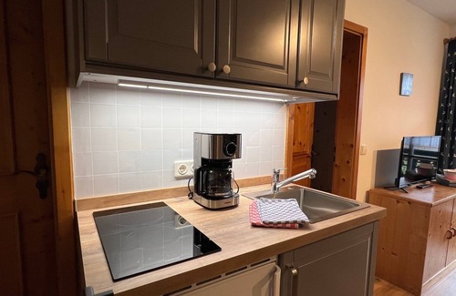 Oberschonau Apartment | Apartment no. 9, 1-2 persons, 35 sqm, bedroom, living room, balcony