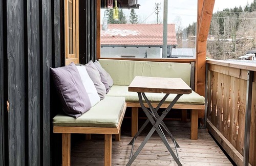 Schoenau am Koenigssee Apartment | Apartment Aschauer, 50sqm, combined living room/bedroom over 2 levels, balcony