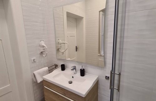 Bad Salzuflen Apartment | Apartment-Deluxe-Private Bathroom
