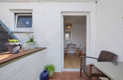 Voehringen Apartment | Apartment 'Deluxe' with Balcony and Wi-Fi