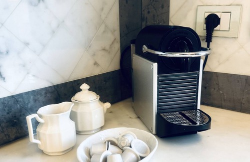 Prato Apartment | Apartment-Designer-Ensuite with Shower