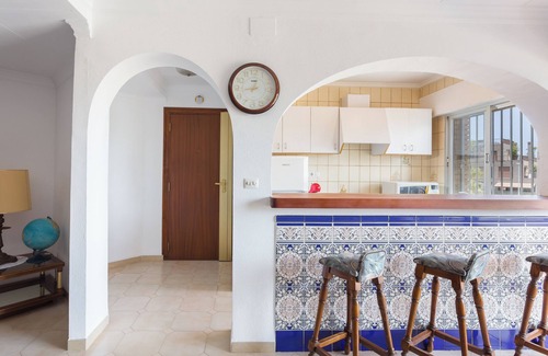 Les Deveses Apartment | Apartment 'Deveses Beach' with Balcony, Wi-Fi and Air Conditioning