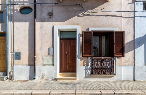 Mesagne Apartment | Apartment 'Dimora La Reggia' with Private Pool, Wi-Fi and Air Conditioning