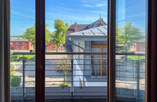 Muritz Apartment | Apartment Direkt am See mit Balkon und Kamin Wiesengeflüster