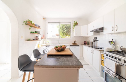 Saint-Cyprien Plage House | Apartment 'Domaine Los Reyes' with Sea View, Wi-Fi and Air Conditioning