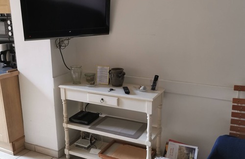 Villers-sur-Mer Apartment | Apartment Downtown of Villers-sur-Mer - 200 m from the beach - Wifi