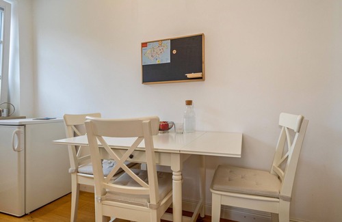 Insel Apartment | Apartment 'Eigentumswohnung Mit Seeblick' with Lake View, Balcony and Wi-Fi
