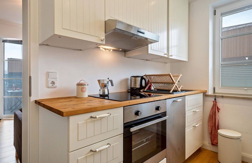 Insel Apartment | Apartment 'Eigentumswohnung Mit Seeblick' with Lake View, Balcony and Wi-Fi