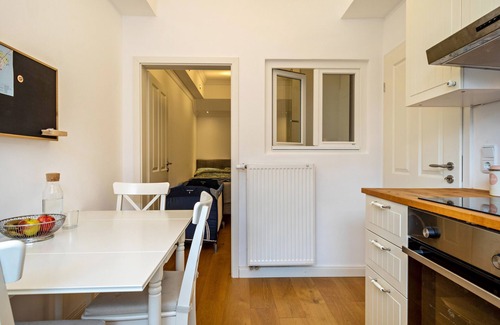 Insel Apartment | Apartment 'Eigentumswohnung Mit Seeblick' with Lake View, Balcony and Wi-Fi