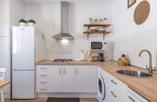 Melegis Apartment | Apartment 'El Santo' with Mountain View, Wi-Fi and Air Conditioning