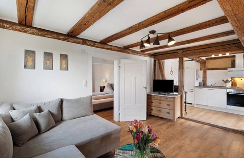 Niederlehen Apartment | Apartment 'Erlebnis-Bauernhof' with Shared Garden, Balcony and Wi-Fi