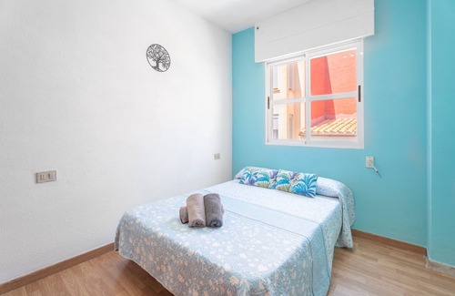 Castello de la Plana Apartment | Apartment 'Caperó' with Wi-Fi and Air Conditioning